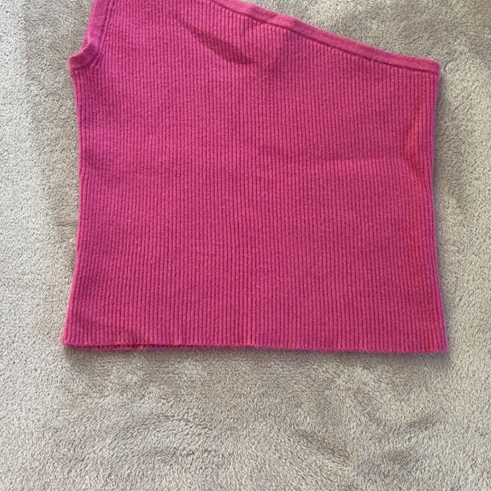 Kendall & Kylie Asymmetrical Pink Top - Picture 6 of 11